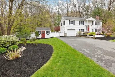 32 Shady Ln