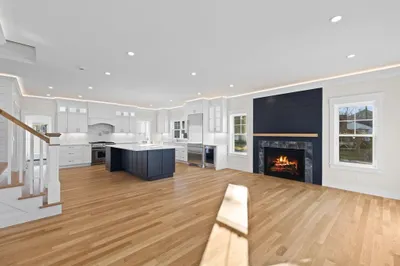 16 Falmouth Heights Rd 1