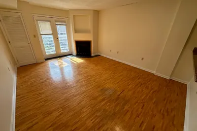 345 Franklin Street #406 1
