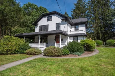 85 Hillcrest Pl 1