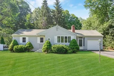 9 Nokomis Rd