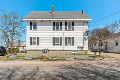 63 W Carpenter St 1