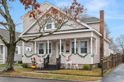 13 Norfolk Ave