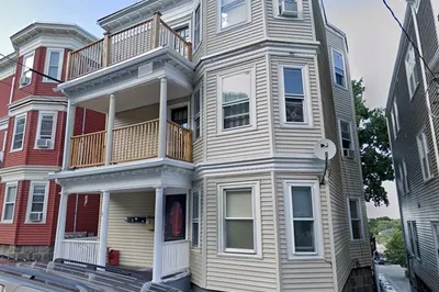 20 Peverell St #2