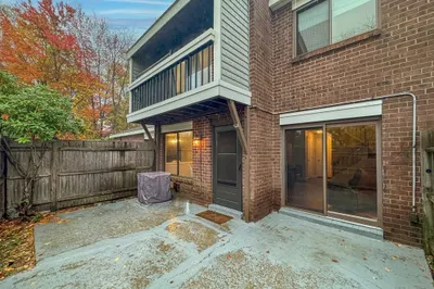175 Greenbrook Dr #175