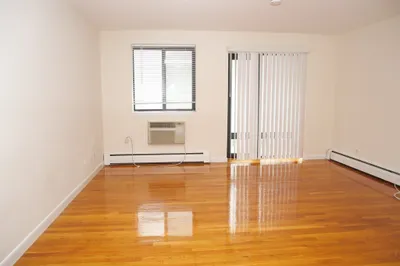 1039 Commonwealth Ave #26