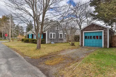 16 Oak St
