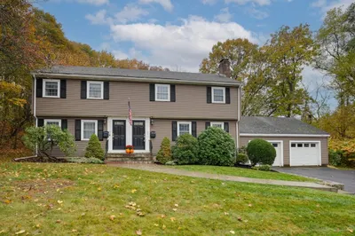53-55 Edinboro St 1