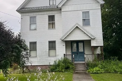 808 Main Street 1