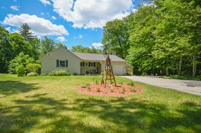 455 Gilmore Pond Rd 1