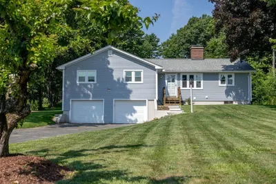 49 Sawmill Plain Road 1