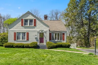 33 Hapgood Rd