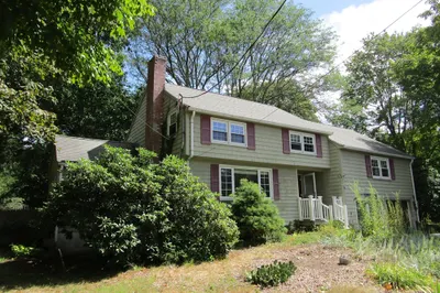 16 Munroe Ave 1