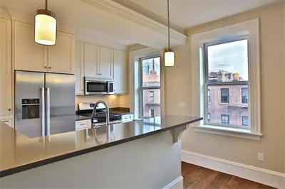 121 Pembroke #3 1