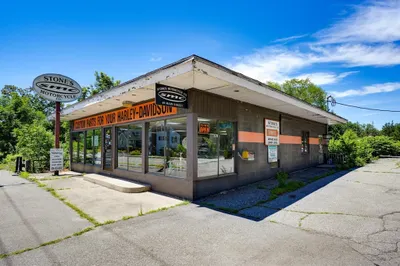 89 Main St