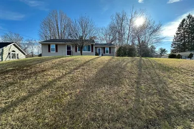 3 Sylvia St