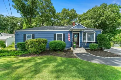 21 Fyrbeck Ave 1