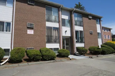 180a River St #3