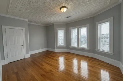 133 University Ave #6 1