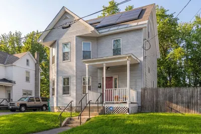 29 Eureka St 1