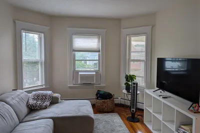 70 Cameron Ave #2