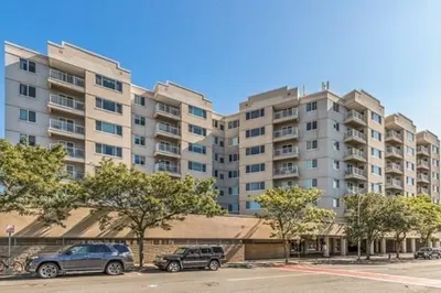 30 Chelsea St #305 1