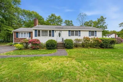 15 Shawsheen St 1