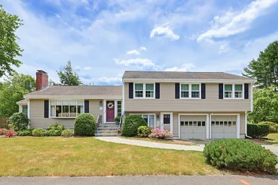 3 Suffolk Dr 1