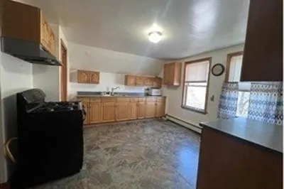 7 Gayland St #3
