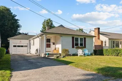 2 Hillside Rd 1