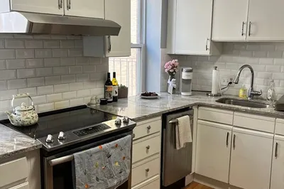 138 Prince St #6