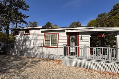 185 Cotuit Rd #BE4