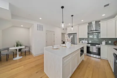 59 Falcon Street #2