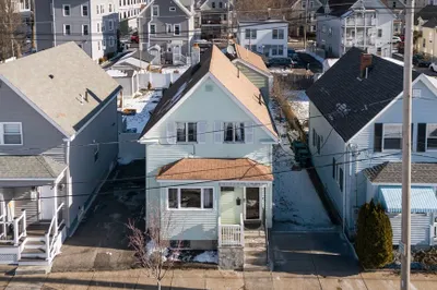 17 Waterford St