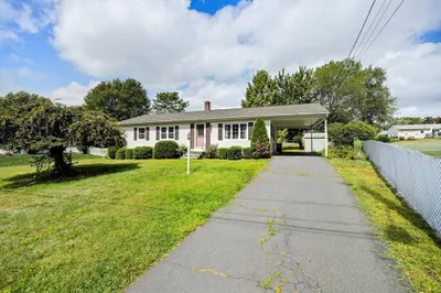 89 Meadowbrook Rd