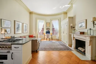 326 Dartmouth Street #4