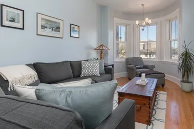24 Montgomery Street #3