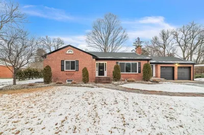 41 Shaker Rd 1