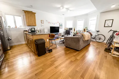 123 Webster Ave #1 1
