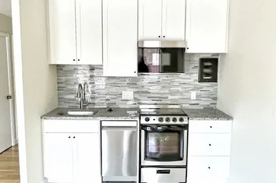 1027 Commonwealth Ave #16