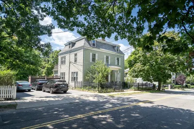 128 Summer St 1