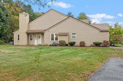 903 Ridgefield Cir #A