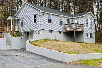 140 Leominster Rd