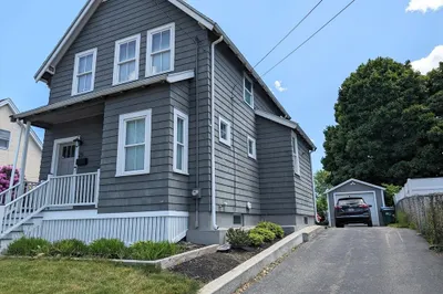 25 Spring St