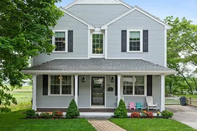 92 Clinton Rd 1
