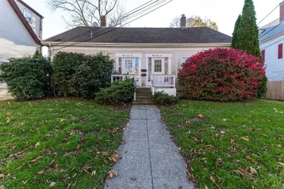 6 Pine St