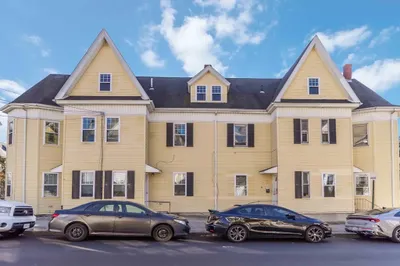 51 Mansfield St #49