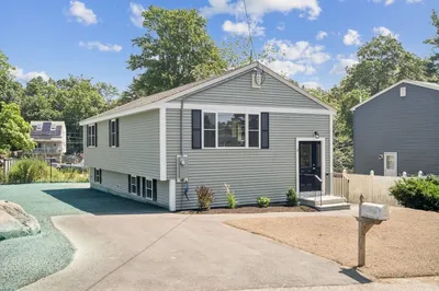 2 Garrison St