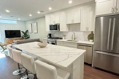 480 W Broadway #6