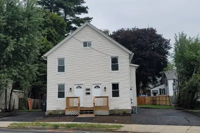 140 Meadow St 1